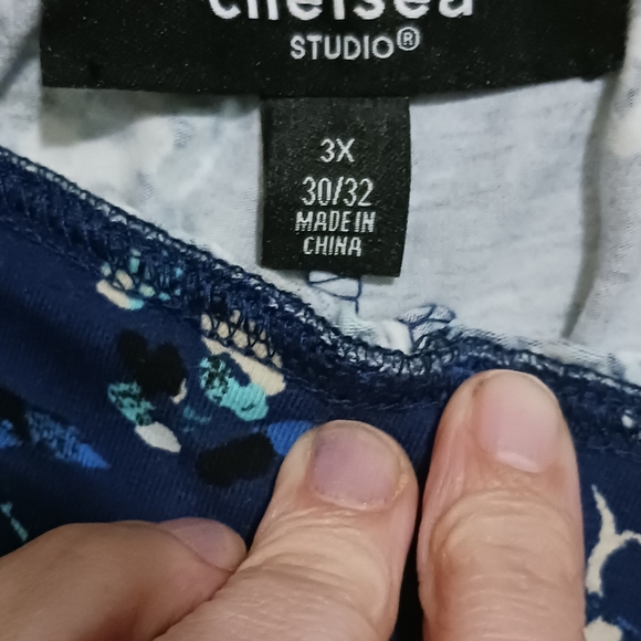 𝅺CHELSEA studio blue floral leggings 3x A-14 - Picture 2 of 7